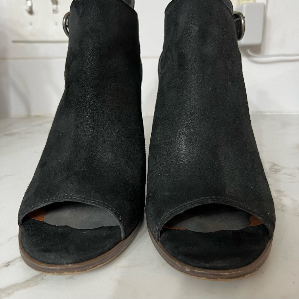 Lucky Brand Suede Peep Toe Black Shootie Sandals sz 10 - Picture 5 of 13